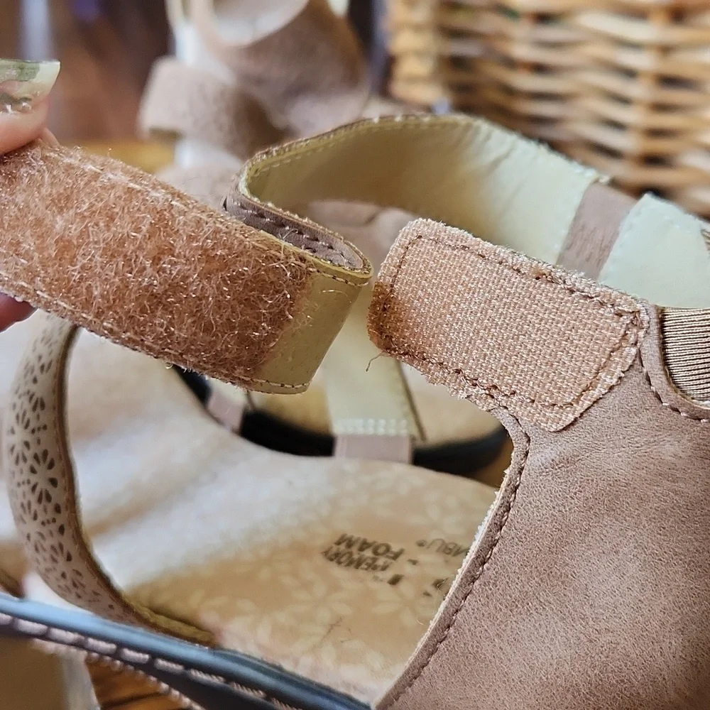 JBU byJAMBU Bianca Tan Wedge Strappy Sandal sz 9.5 - Picture 9 of 16